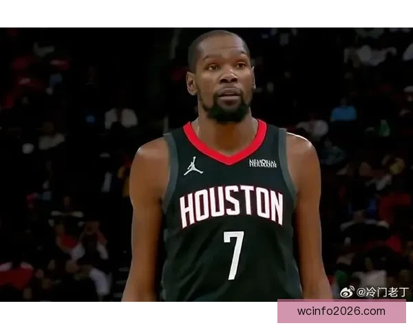 乌度卡称申京进攻更果断有冲击力 能让杜兰特得到更多休息时间